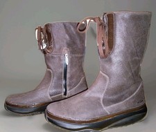 Women's Size 11-11.5 MBT Swiss