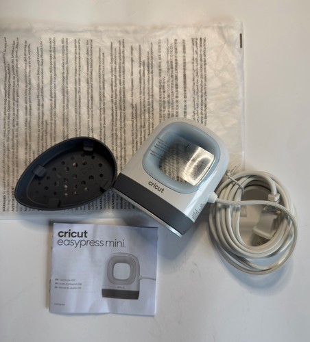 Open box cricut easypress mini - open,