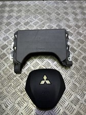 GENUINE 2016 MITSUBISHI L200