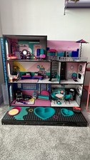 LOL Dolls House with Extra