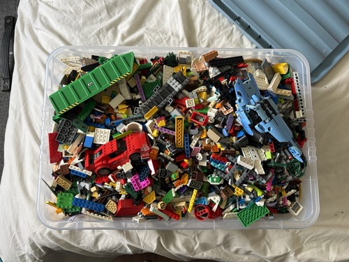5kg job lot lego - 8.5kg,