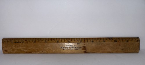 Vntg wooden school ruler - vntg,