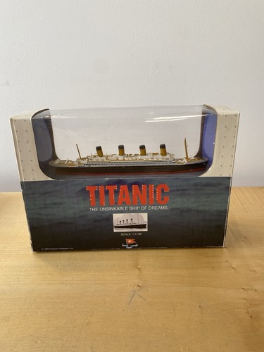Vintage titanic model the - vintage,