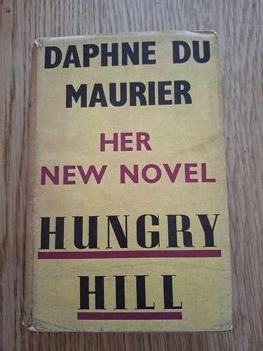 Hungry hill daphne du - by,