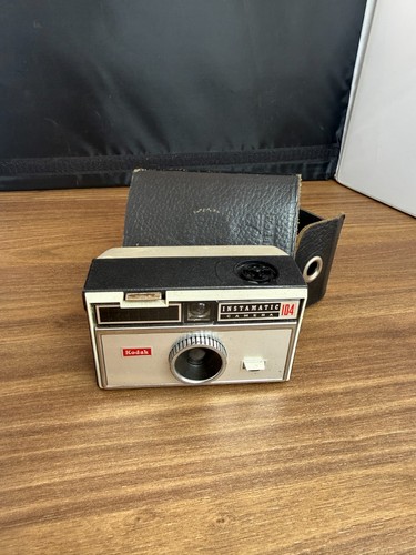 Kodak instamatic 104 camera - instamatic,