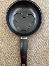 eaglemoss disney pancake pan 
