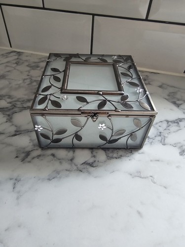 Vintage glass jewellery - glass, box