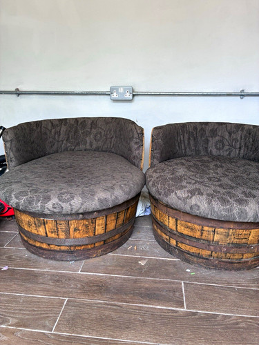 Set upholstered - of, 2