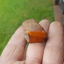 GENUINE BALTIC AMBER.  STONE.