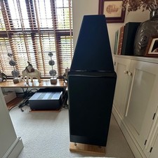 Wilson Audio Puppy 8 Black