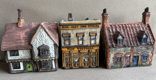 Model tey pottery houses x3 - model,