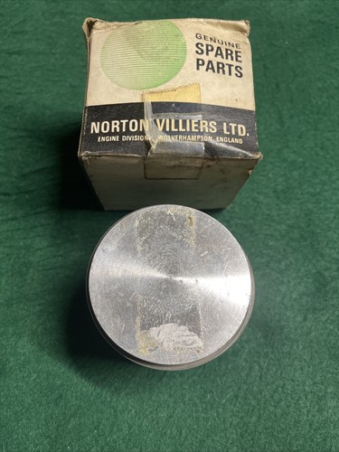 Norton 750 commando piston one - commando,