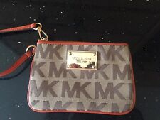 Micheal Kors Whristlet Purse