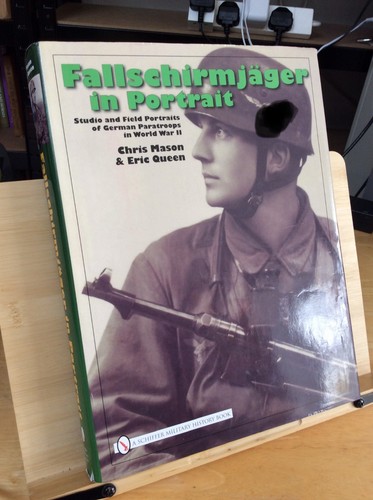 Fallschirmjäger portrait - fallschirmjäger,