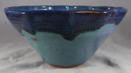 Alan ward pottery scalloped - ward,