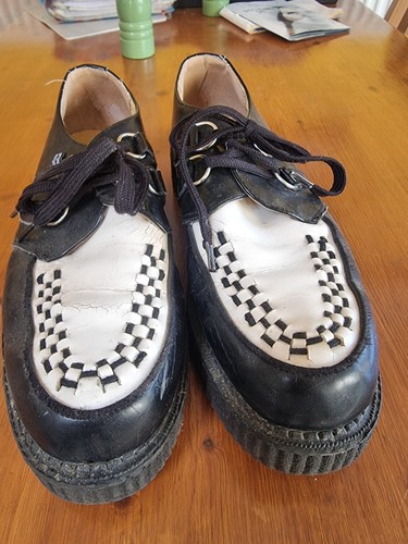 Shoes for men - size, 10