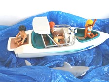 PLAYMOBIL - 1 SPEED BOAT WITH 4 MIXED FIGURES