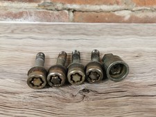 2005 MERCEDES BENZ C-CLASS LOCKING WHEEL NUTS WITH KEY