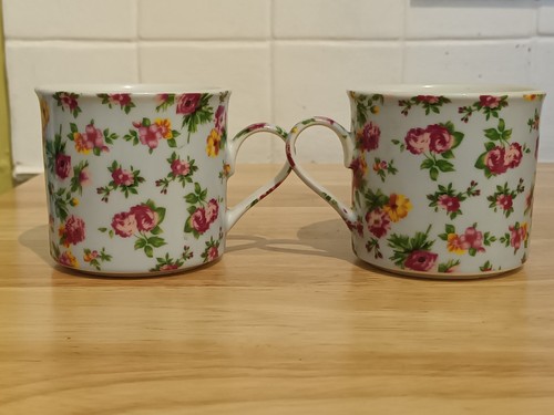 Pair trade winds - of, tableware