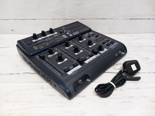 Behringer audio control - b,