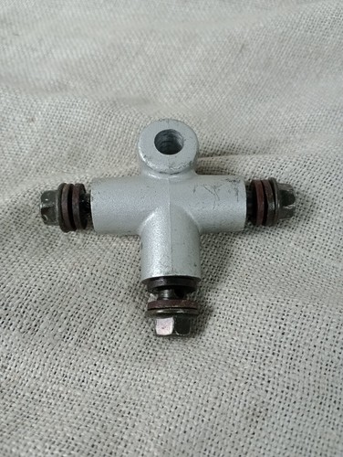 Junction brake pipe - pipe, connector