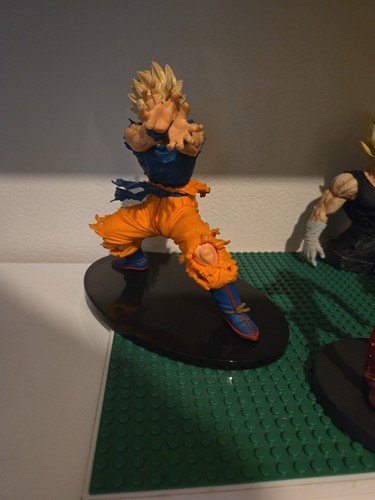 Goku super sayan - sayan, figure