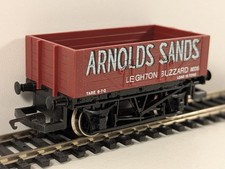 Hornby R097 4-Plank Open Wagon