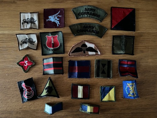 Various military cloth badges - various,