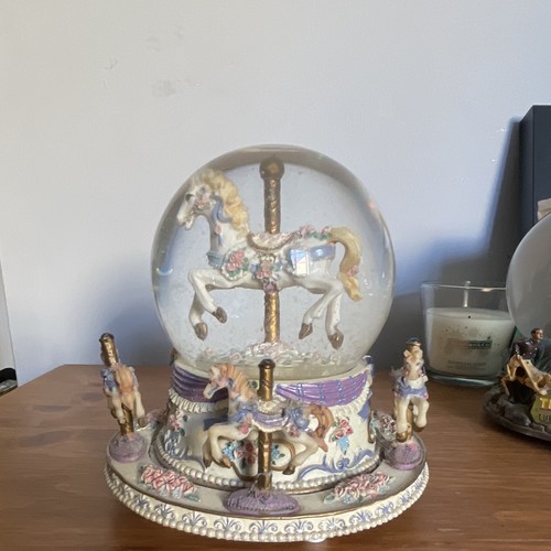 Carousel horse snow globe - snow,