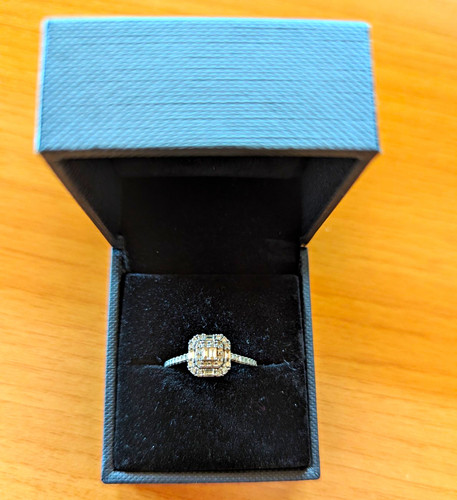 Samuel 9ct white gold - h.,