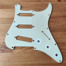 Vintage 2000 Squier By Fender