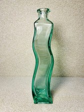 Vintage Curved Wave Green