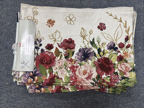 Set tapestry place - place, mats