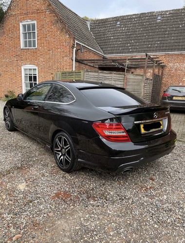 Mercedes class amg c220 w204 - c,