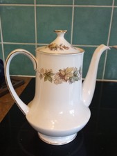 VINTAGE ROYAL STANDARD LYNDALE FINE BONE CHINA COFFEE POT