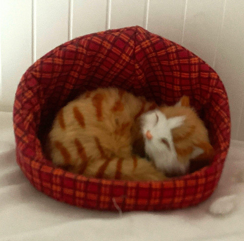 Red fabric cat cave bed - red,