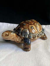 VINTAGE WADE PORCELAIN