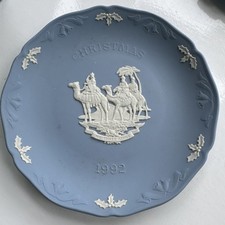 Vintage Wedgwood Blue Jasper-ware Christmas plate 1992 We Three Kings 