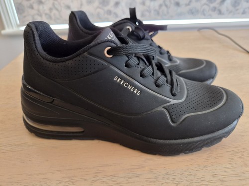 Skechers black size 5 - skechers,