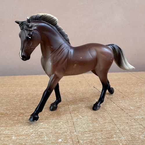 Breyer stablemates chestnut - breyer, |