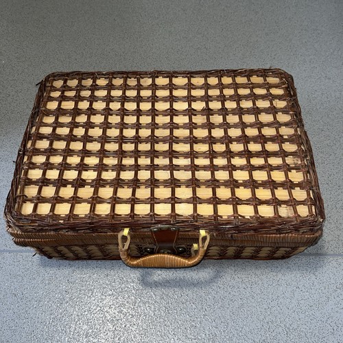 Vintage wicker picnic hamper - picnic,