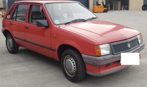 Opel vauxhall nova - gm,