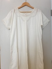 Vintage HANDUC Ladies NIGHTGOWN White Cotton British Made 40s 50s Lace Pintuck