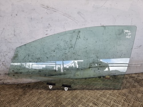 Toyota yaris door window - door,