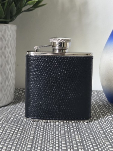 Small 2oz hip - 2oz, black