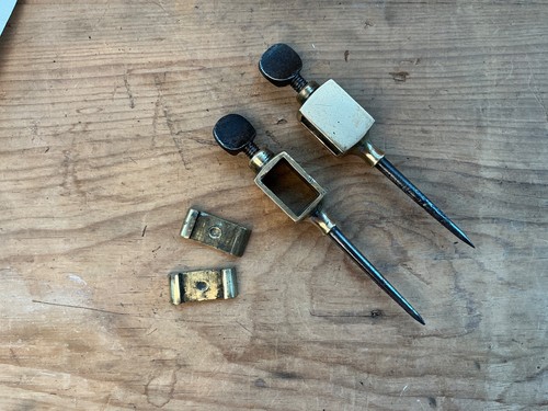 Beautiful pair brass - beautiful,