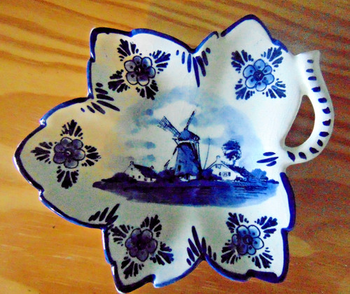 Delft blue and white - delft, bon
