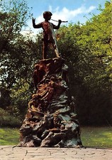 Bg32780 peter pan statue