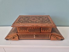 Sorrento Ware Musical