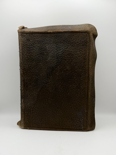 Vintage leather bound eyre - vintage,
